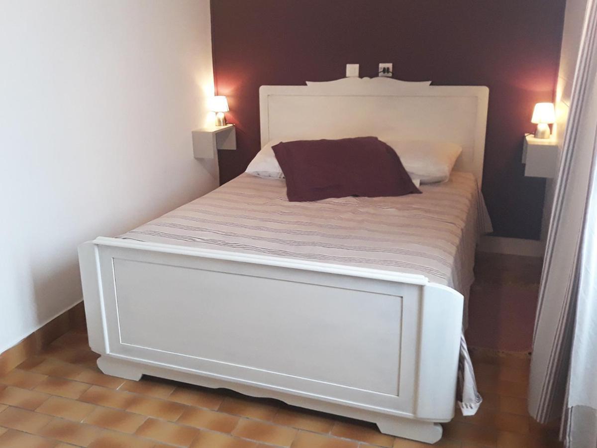 Villa Un Petit Coin De Campagne Dans Le Pays De Saint-Gilles Esterno foto
