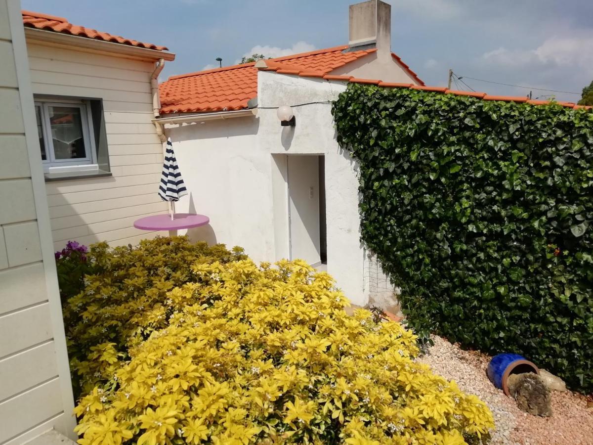 Villa Un Petit Coin De Campagne Dans Le Pays De Saint-Gilles Esterno foto